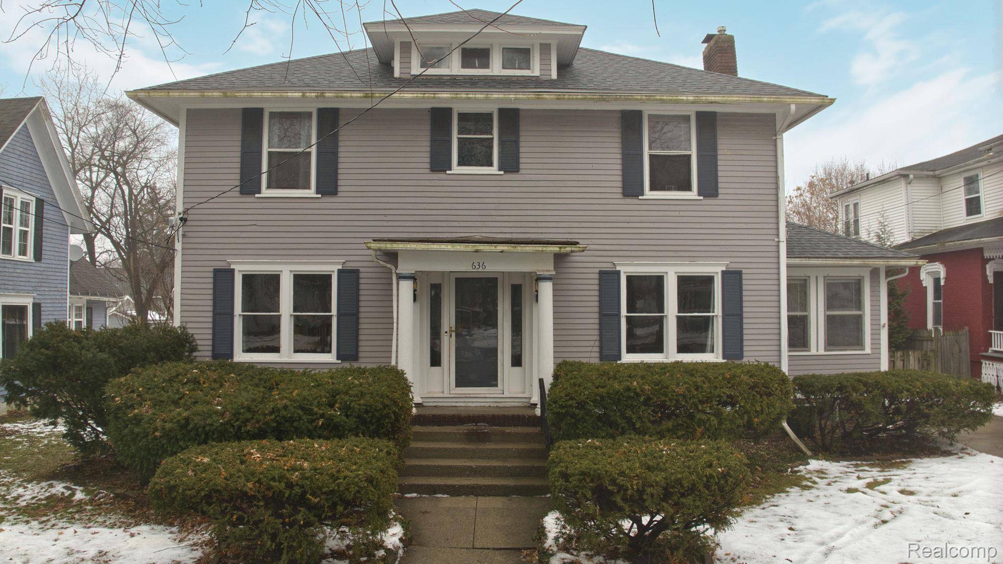 Owosso, MI 48867,636 N Washington ST