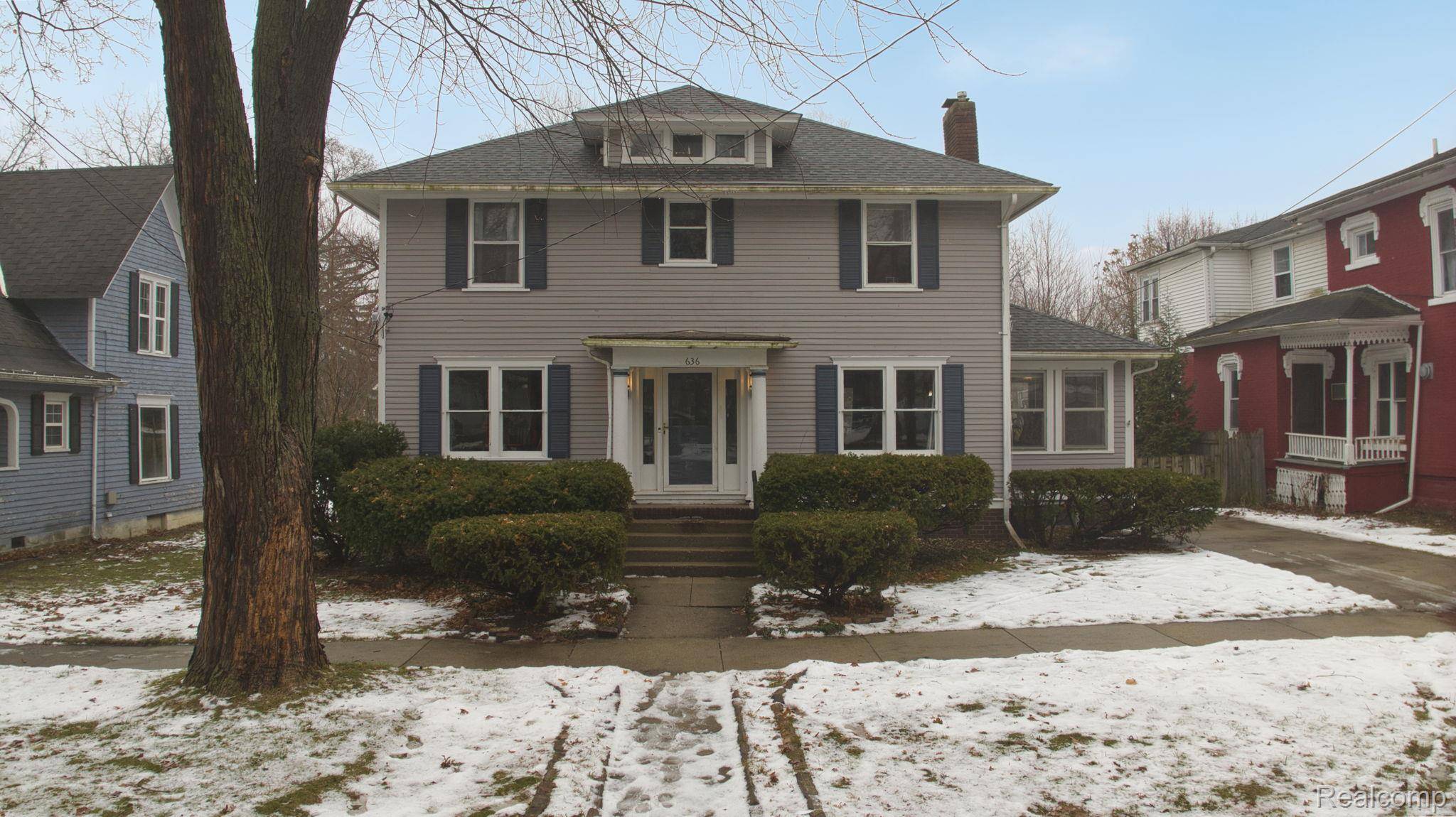 Owosso, MI 48867,636 N Washington ST