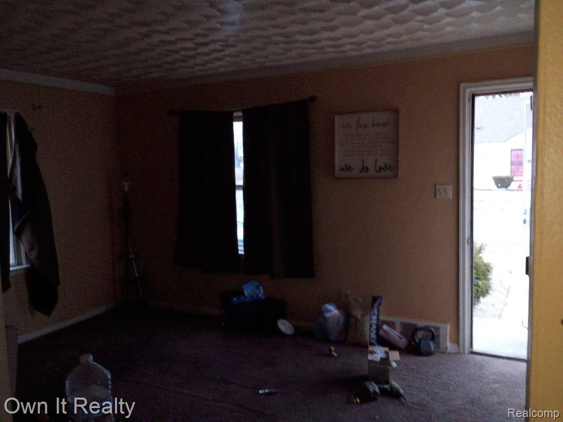 Detroit, MI 48228,8645 FIELDING ST