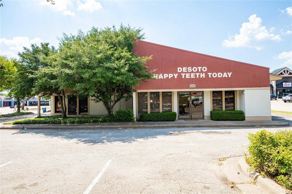 Desoto, TX 75115,701 N Hampton Road