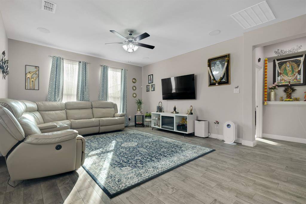 Fort Worth, TX 76247,852 Finchley Drive