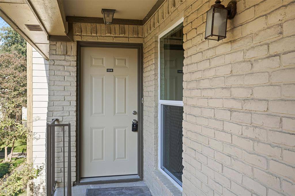 Dallas, TX 75230,10650 Steppington Drive #236