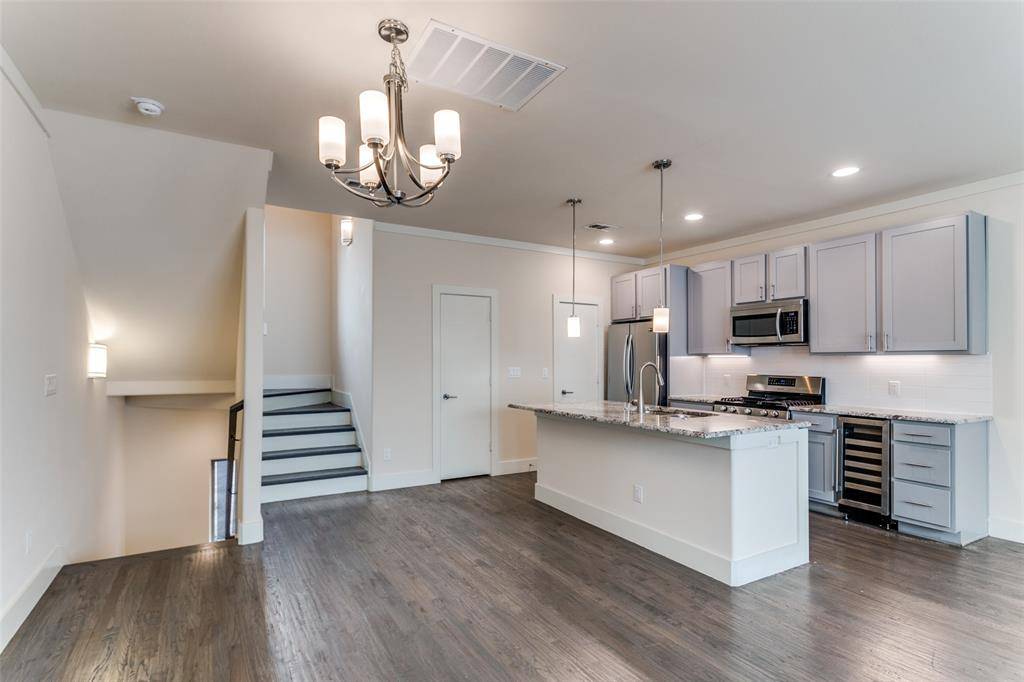 Dallas, TX 75219,4316 Hartford Street #24