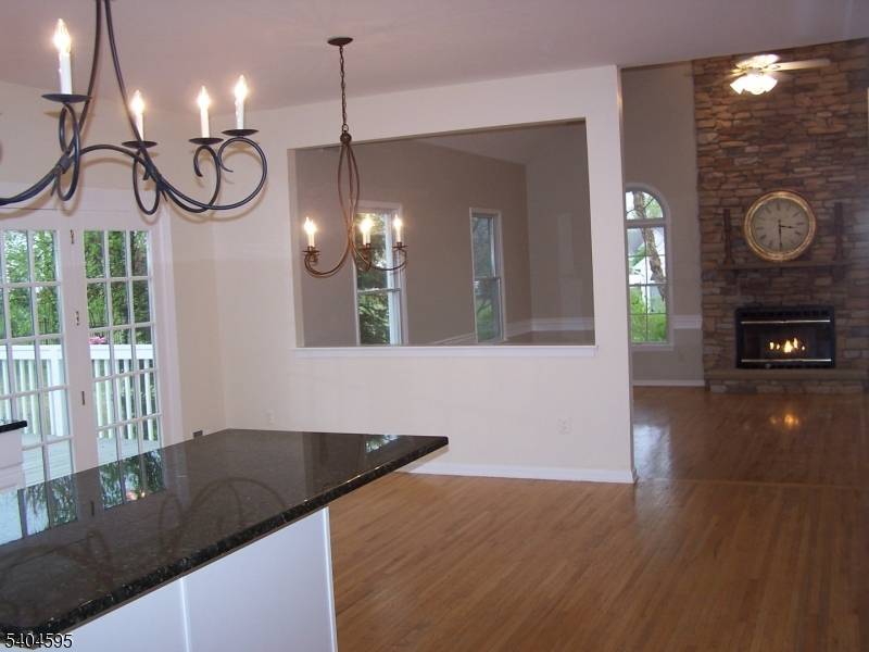 Alexandria Twp., NJ 08867,20 Northwood Dr