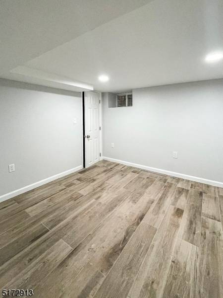 Newark City, NJ 07112,136 Chancellor Ave #4