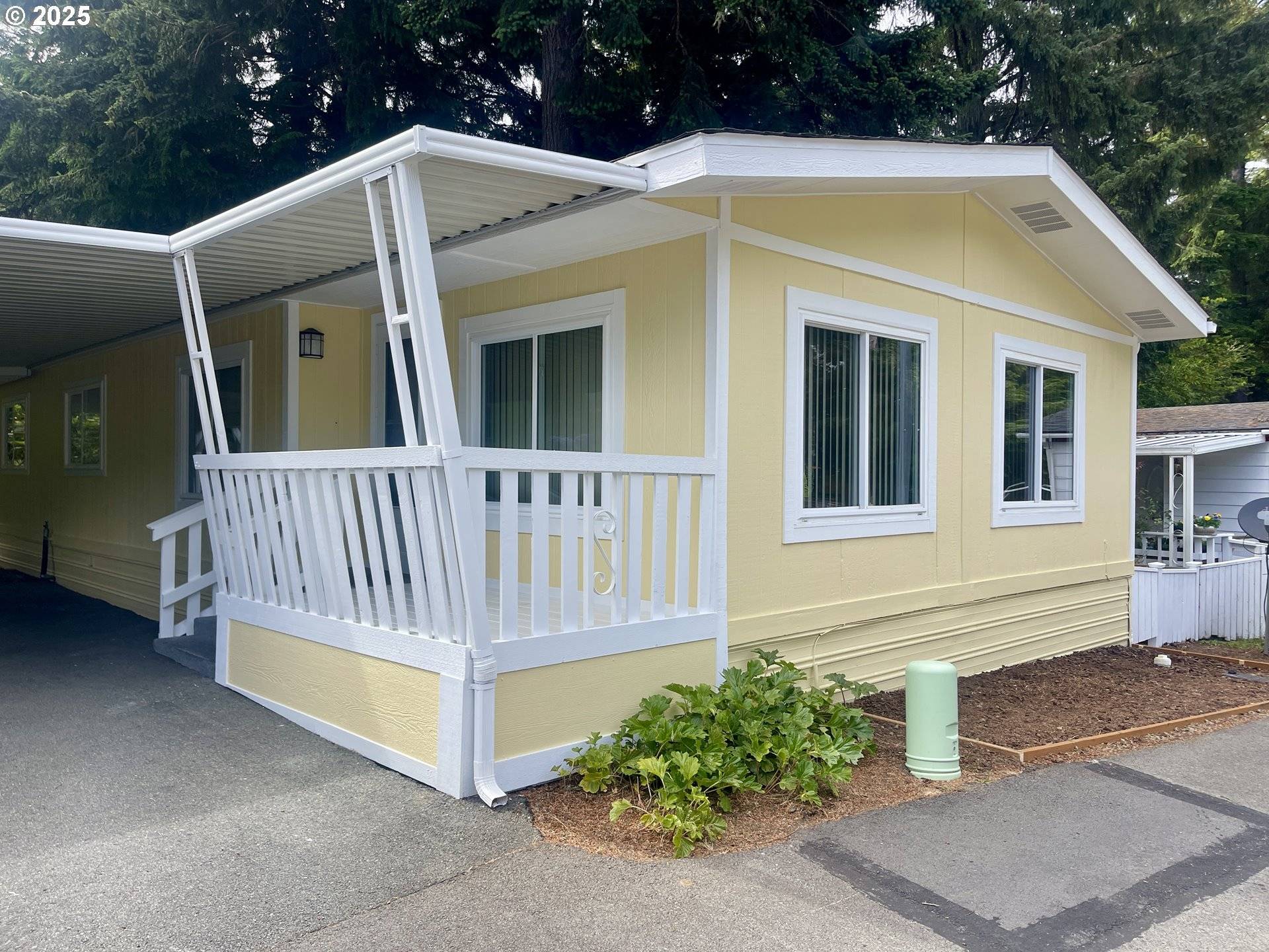 Coos Bay, OR 97420,630 SHOREPINES HTS