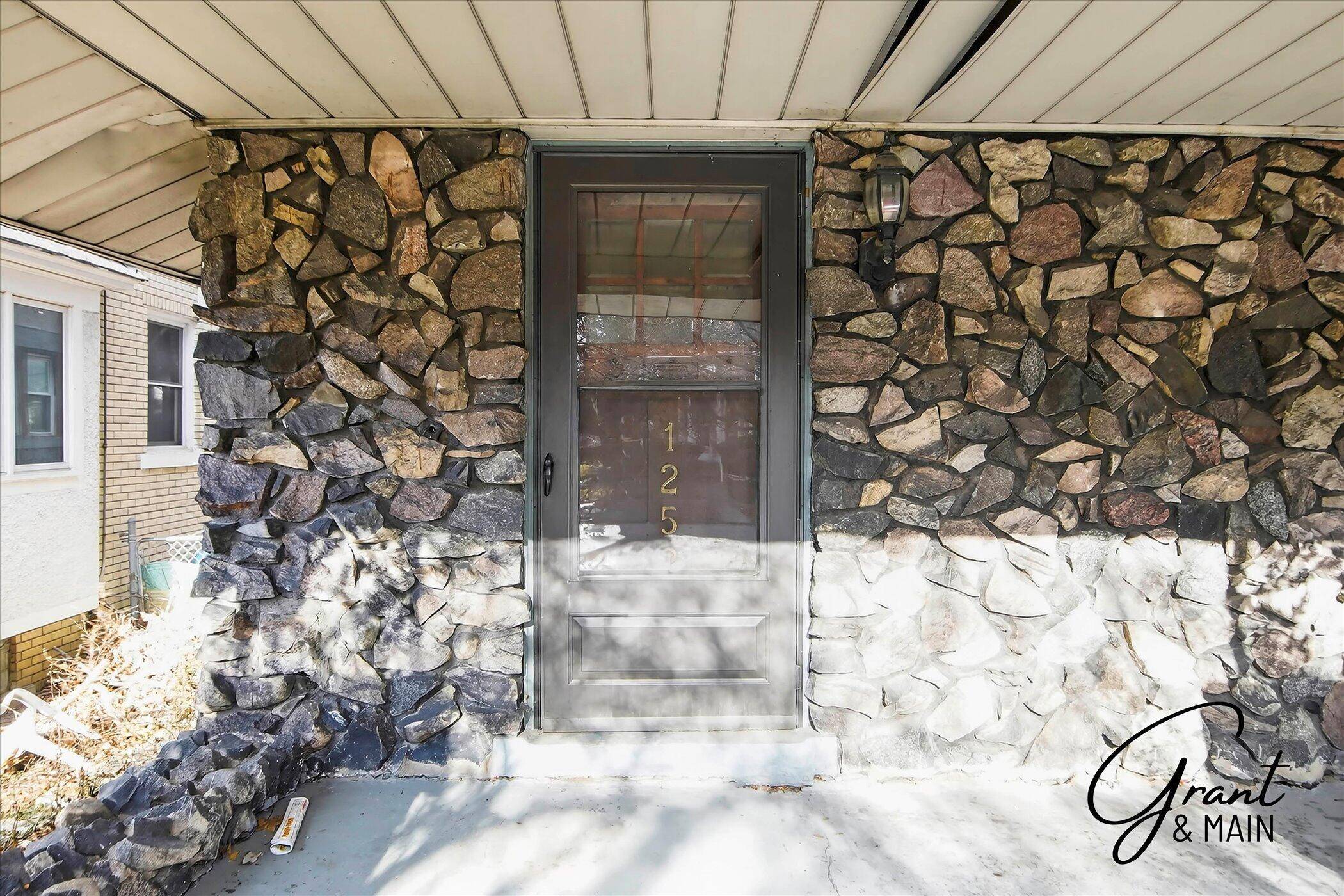 Detroit, MI 48202,1252 Edison ST