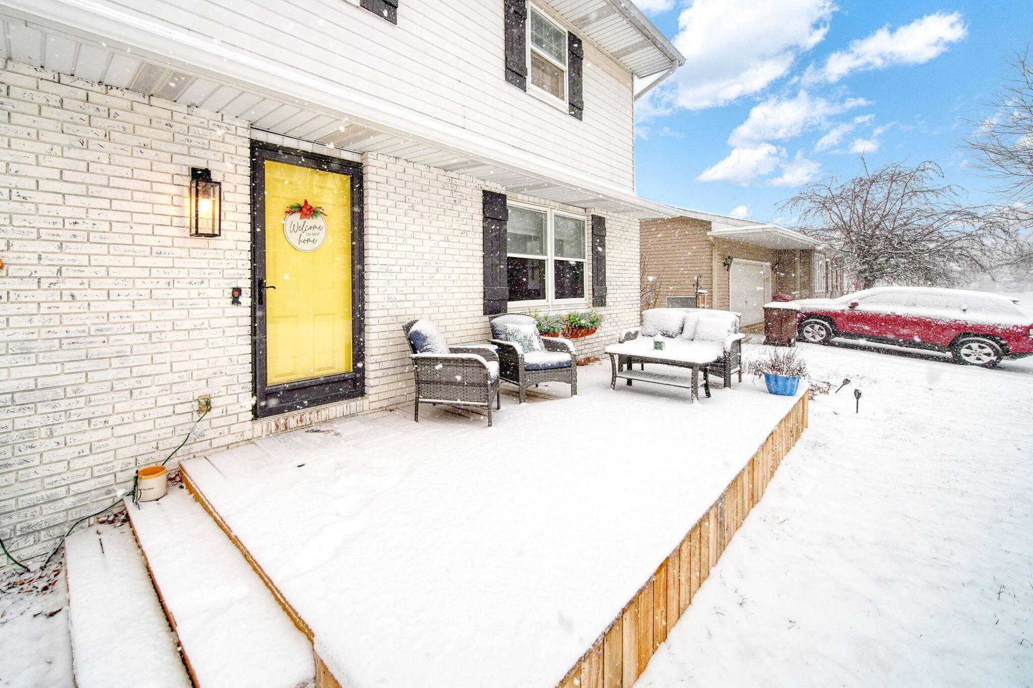 Adrian, MI 49221,1042 Oram DR