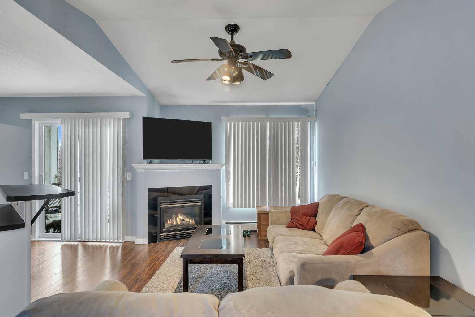 Calgary, AB T2B 3R6,1307 Valleyview PARK SE #307