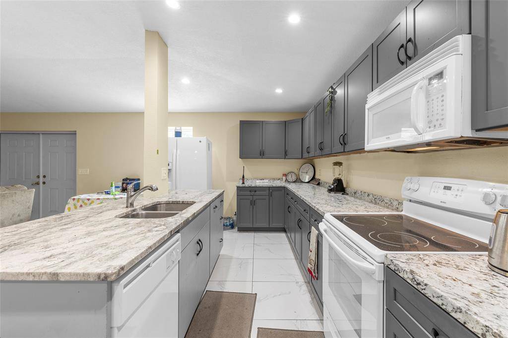 Clewiston, FL 33440,130 S Arboleda St