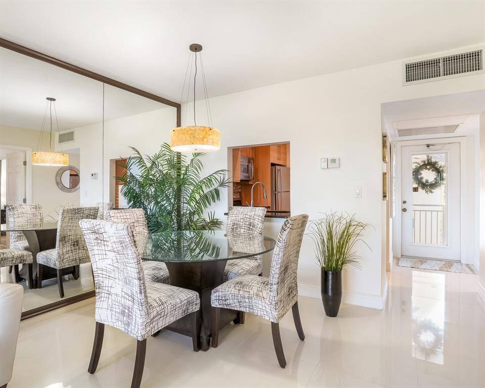 Lauderdale Lakes, FL 33319,3406 NW 49th Ave #608