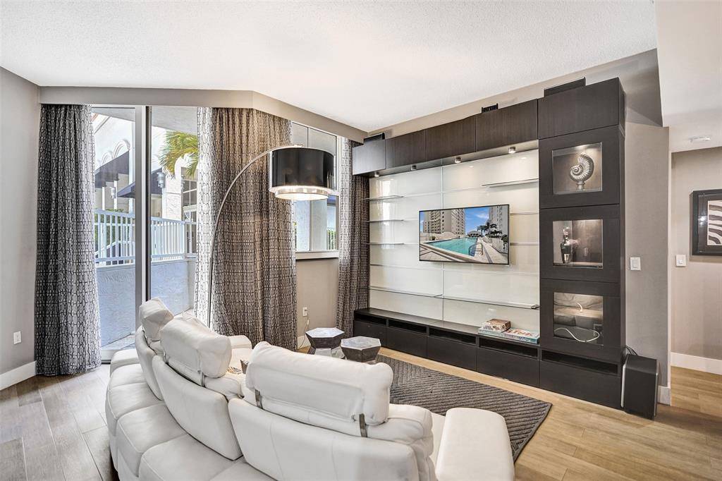 West Palm Beach, FL 33401,255 Evernia St #501