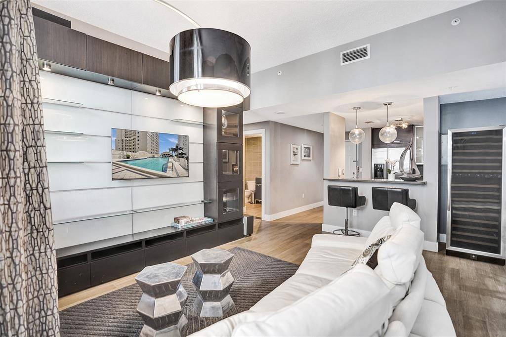 West Palm Beach, FL 33401,255 Evernia St #501