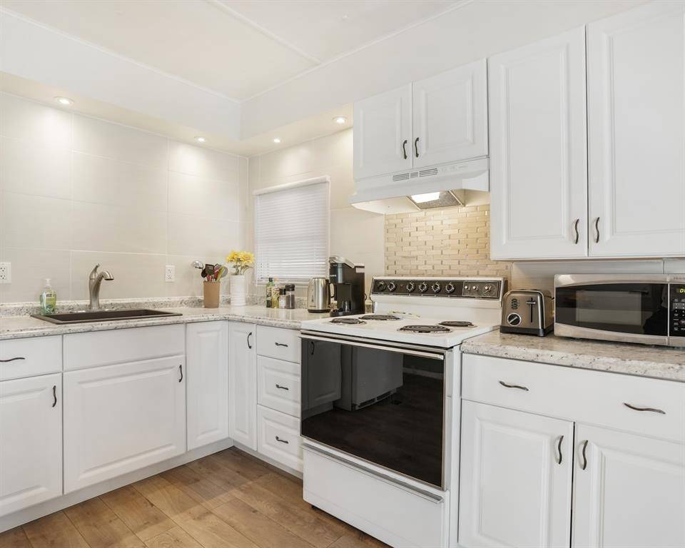 Davie, FL 33324,1921 SW 87th Ter