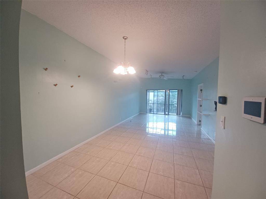 Plantation, FL 33324,301 N Pine Island Rd #201