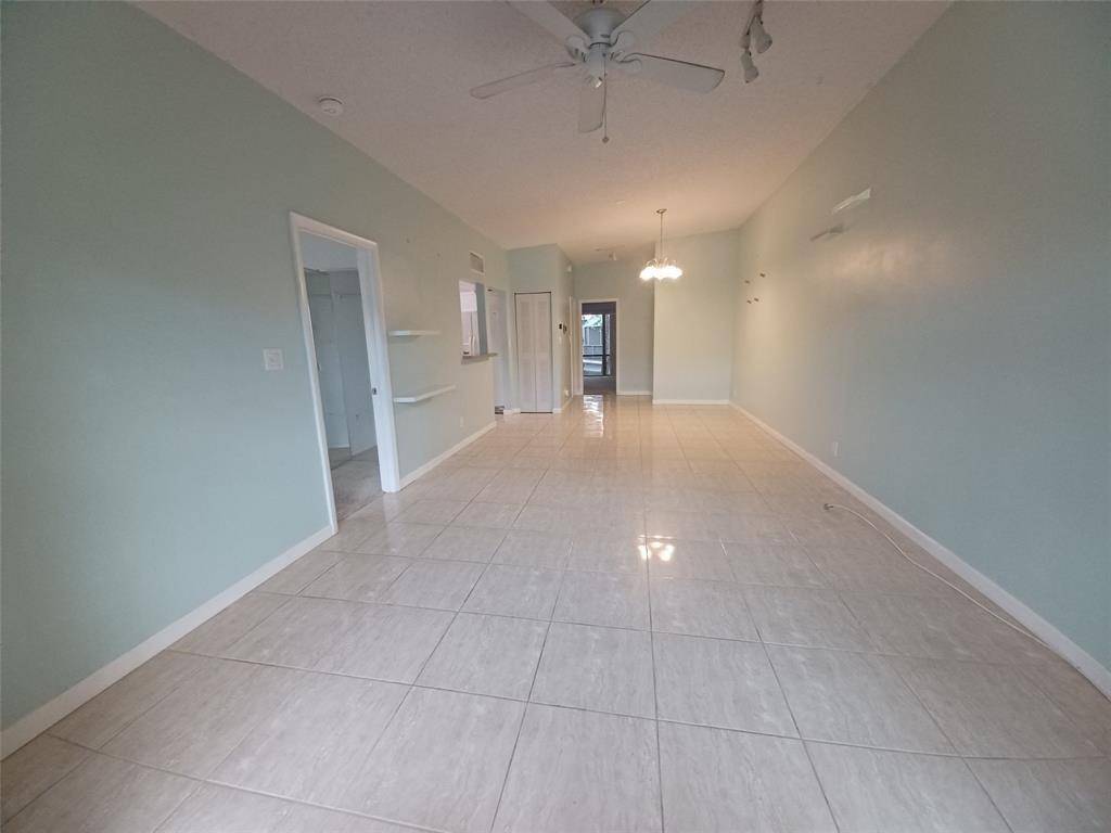Plantation, FL 33324,301 N Pine Island Rd #201