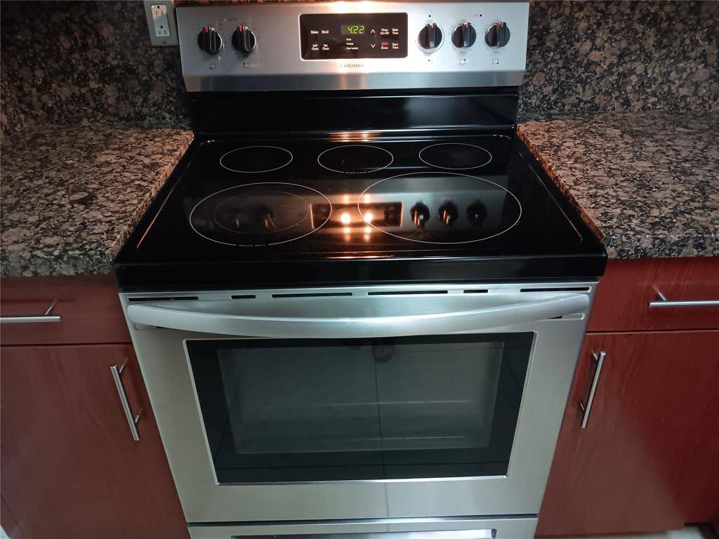 Pompano Beach, FL 33069,1265 SW 46th Ave #2207