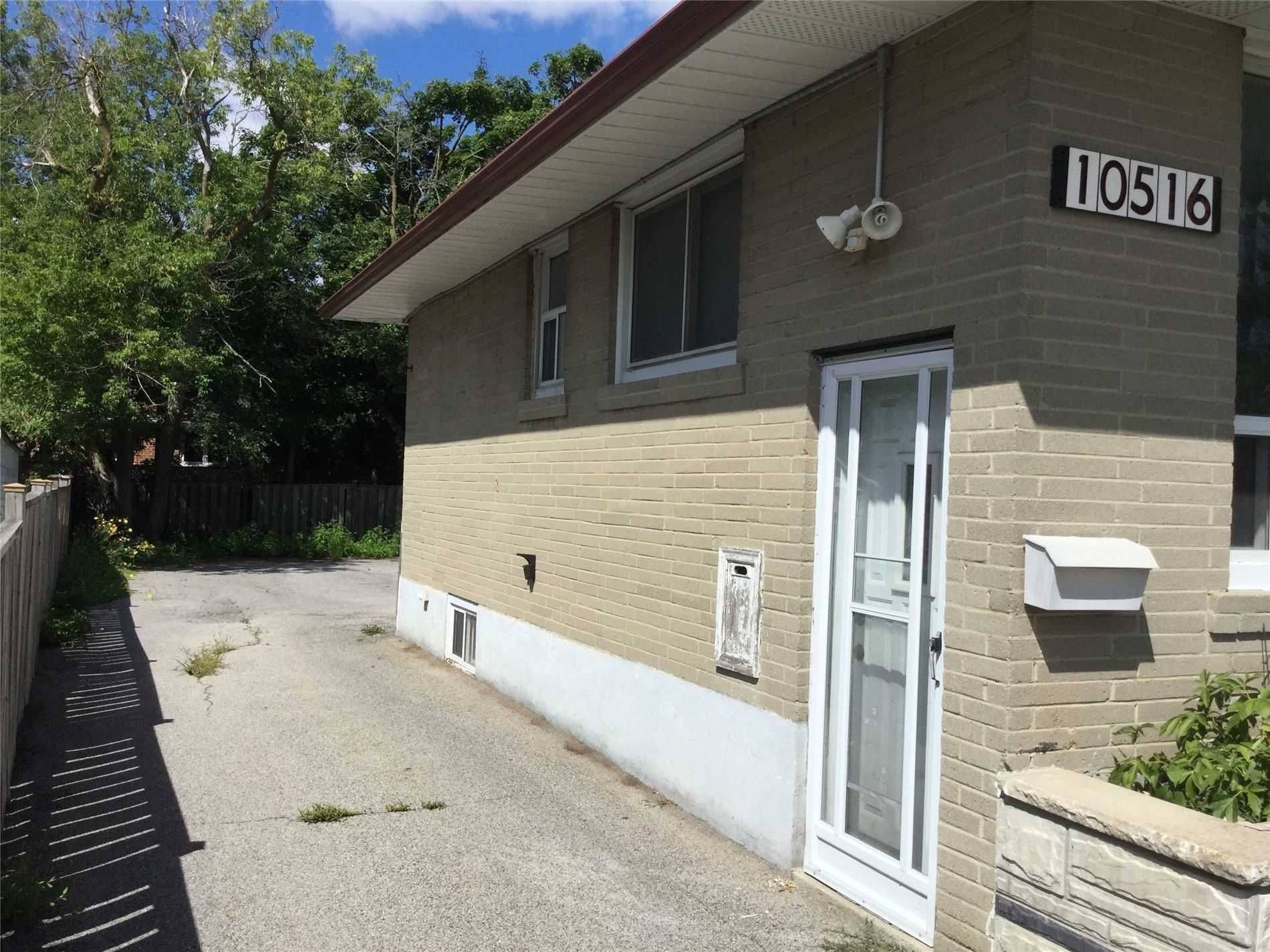 Richmond Hill, ON L4C 3N7,10516 Bayview AVE #Bachelor