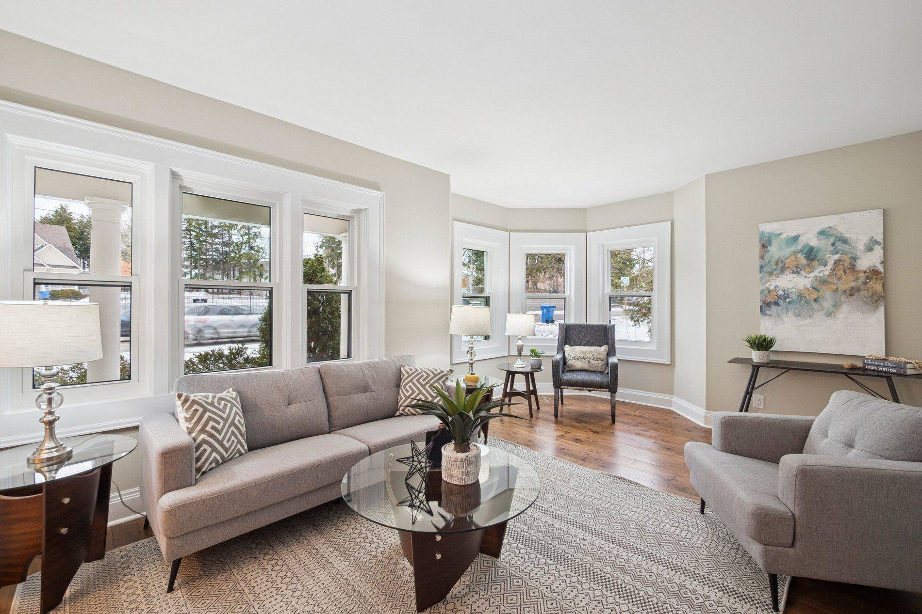 Newmarket, ON L3Y 3V4,334 Prospect ST