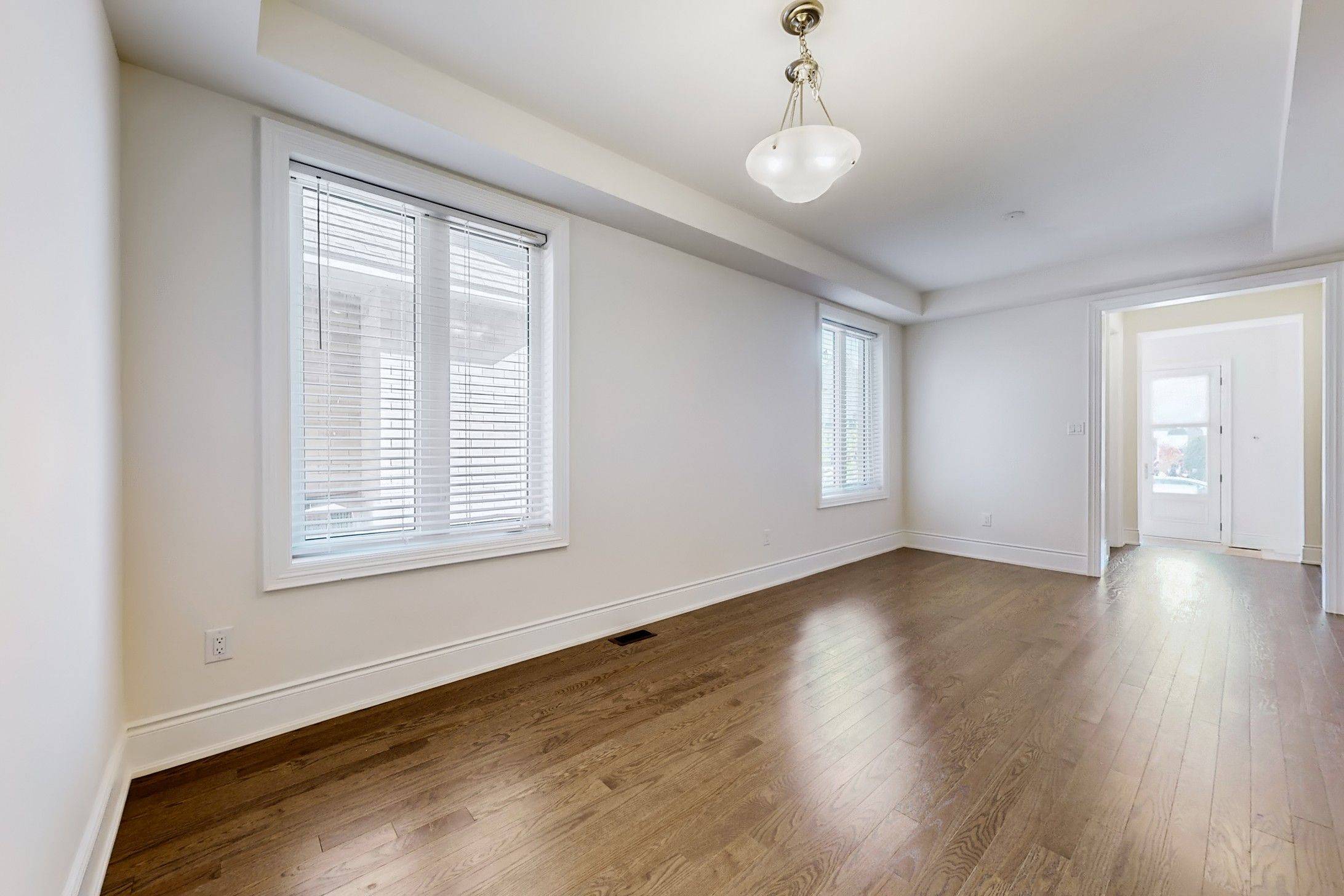 East Gwillimbury, ON L9N 0V7,151 Silk Twist DR