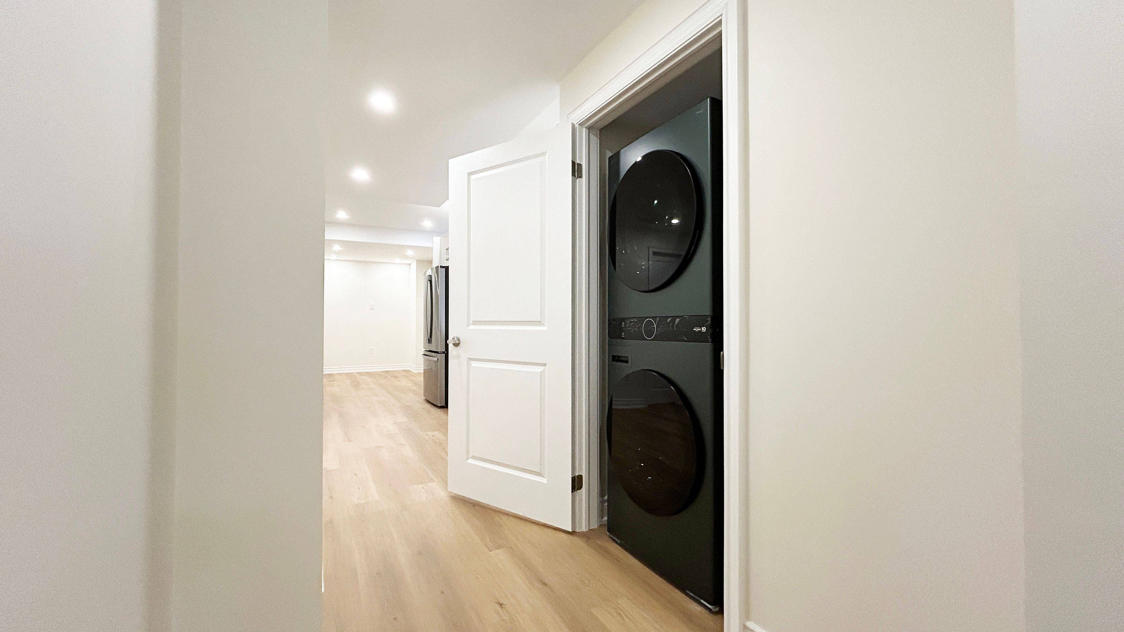 Oakville, ON L6H 0Y7,19 William Crawley WAY