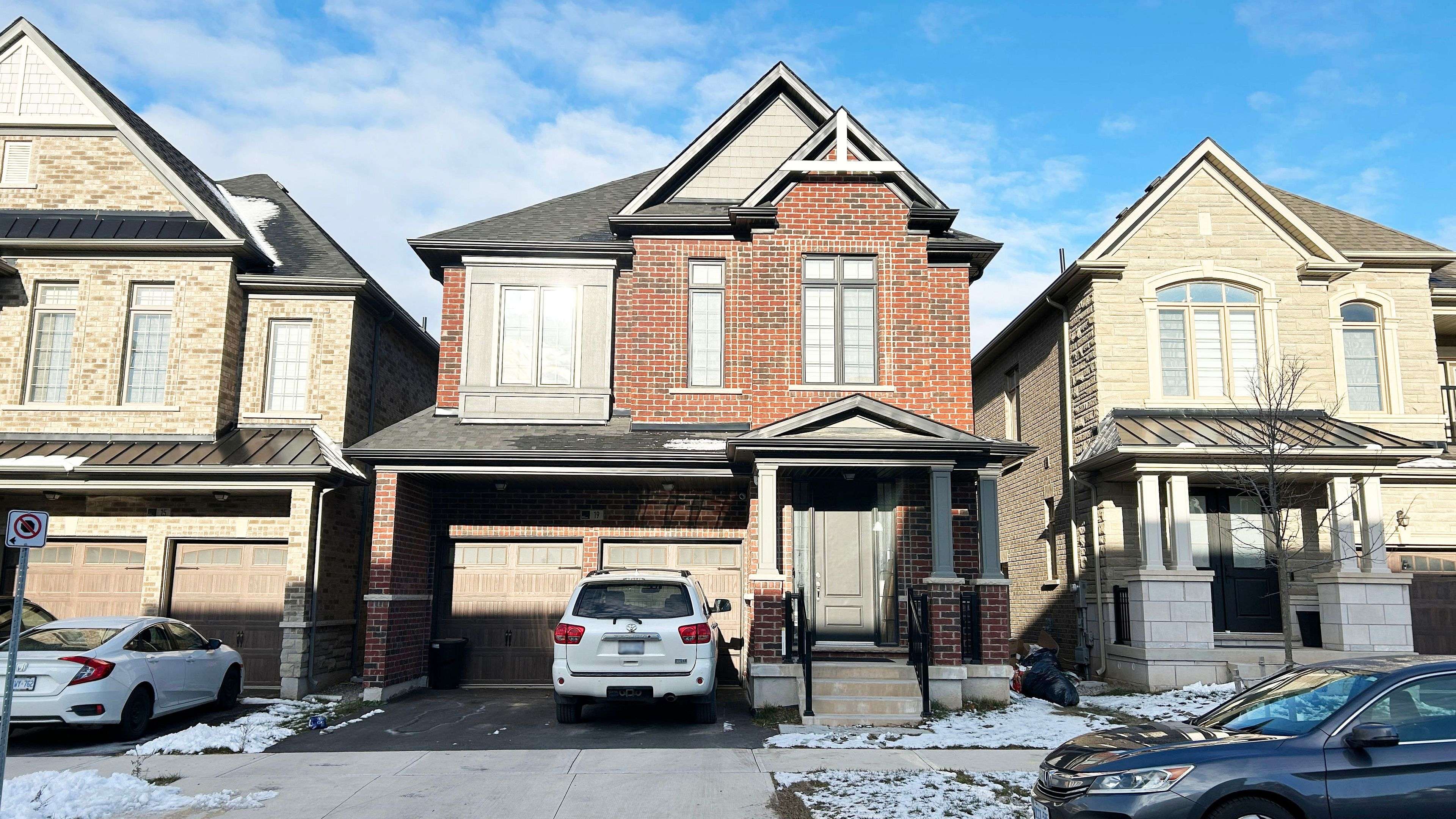 Oakville, ON L6H 0Y7,19 William Crawley WAY
