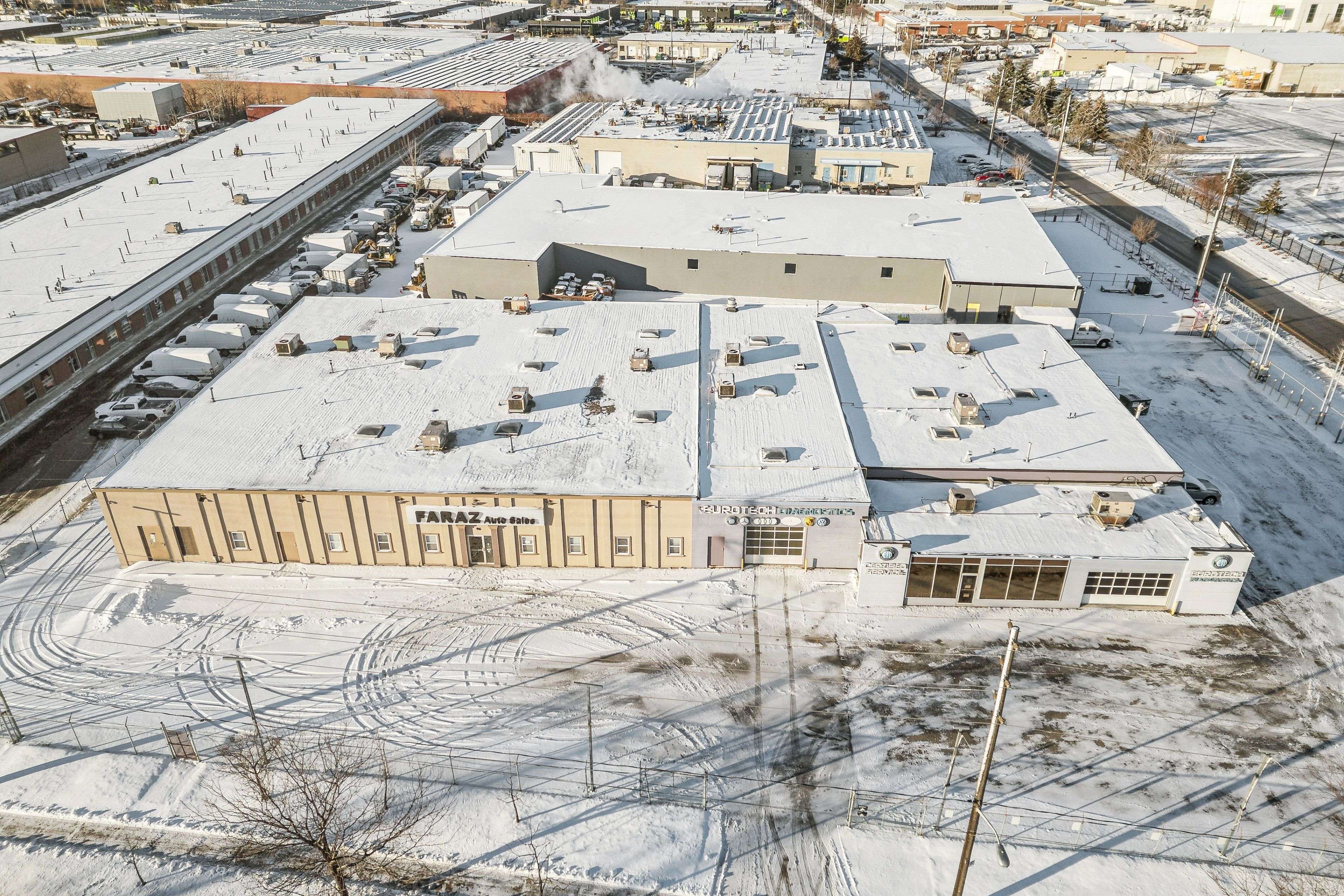 Toronto W05, ON M9L 1T2,96-100 Signet DR