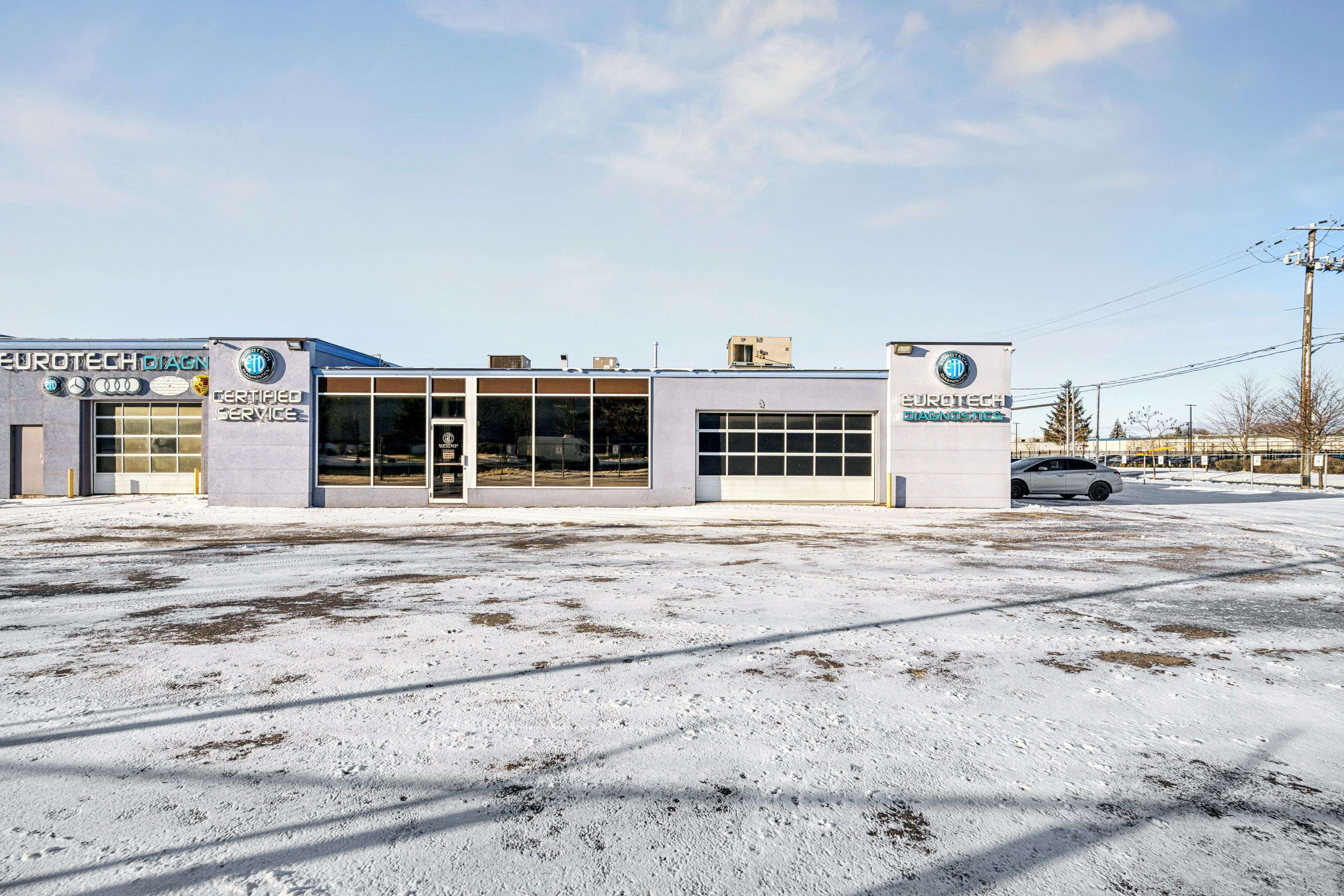 Toronto W05, ON M9L 1T2,96-100 Signet DR