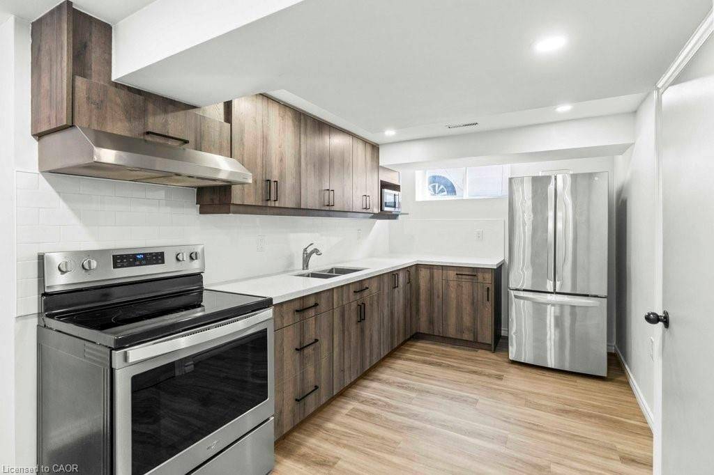 Hamilton, ON L9A 4S8,326 East 19th ST #Lower Unit