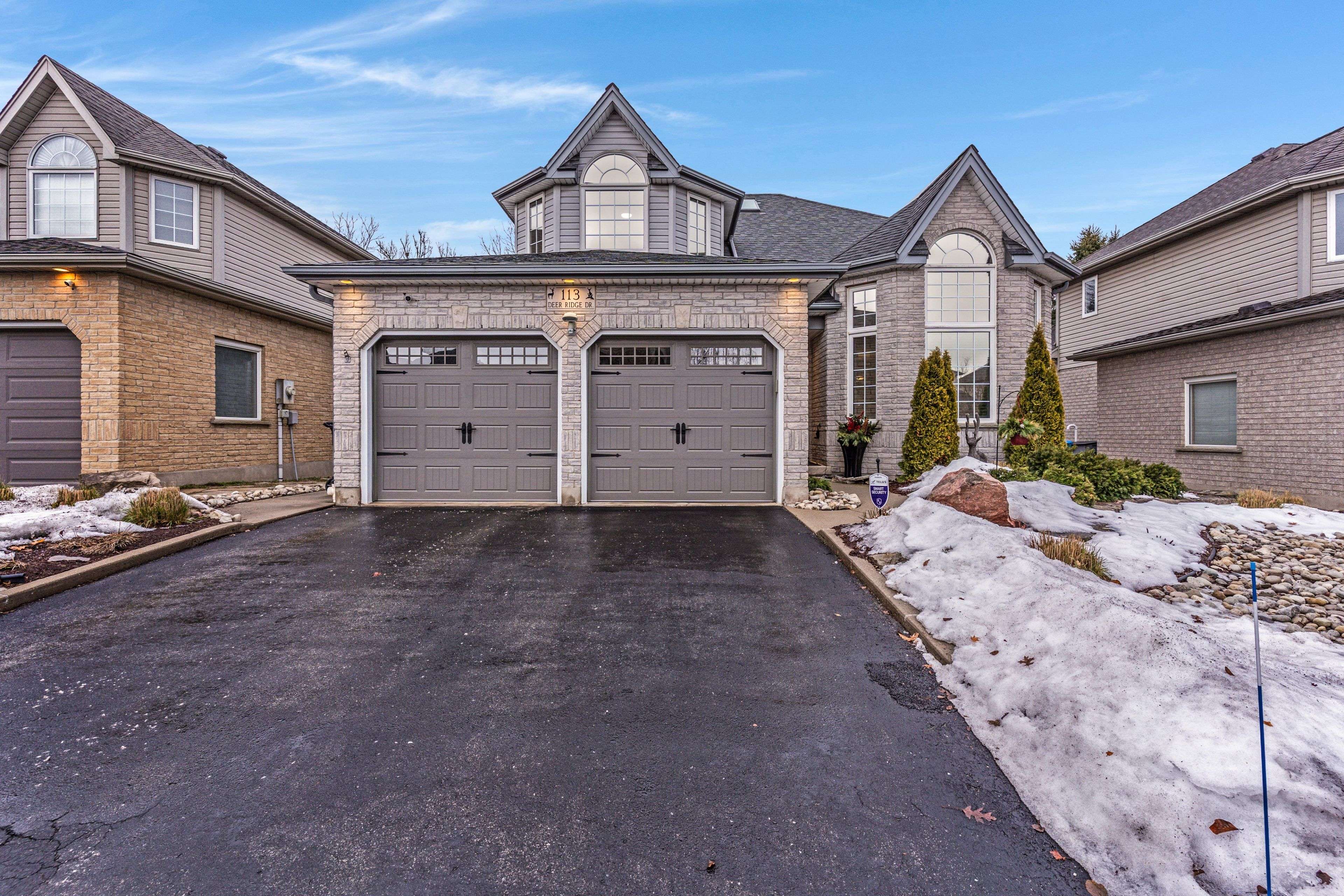 Kitchener, ON N2P 2K9,113 Deer Ridge DR