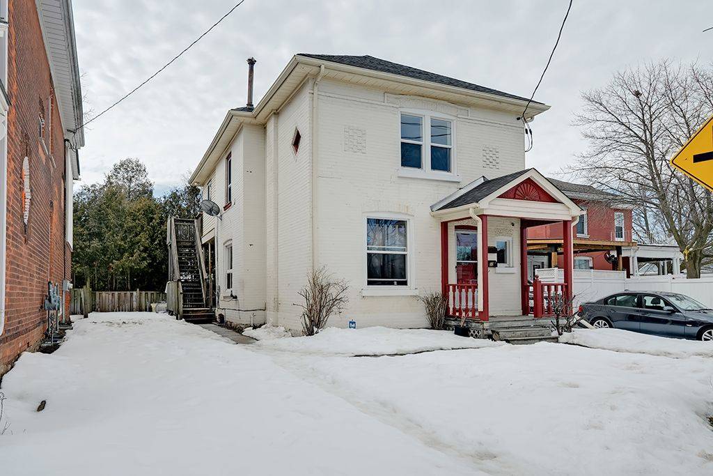 Brantford, ON N3S 2M3,33 Rose AVE #Upper