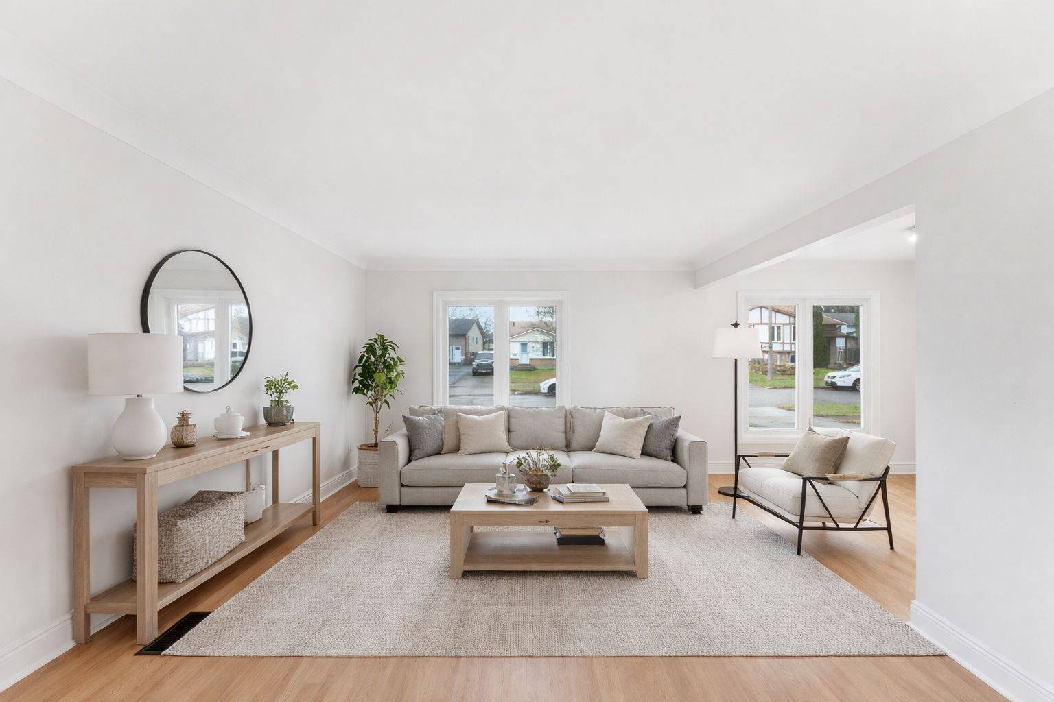 Niagara Falls, ON L2J 3Z9,6049 Tampa CT