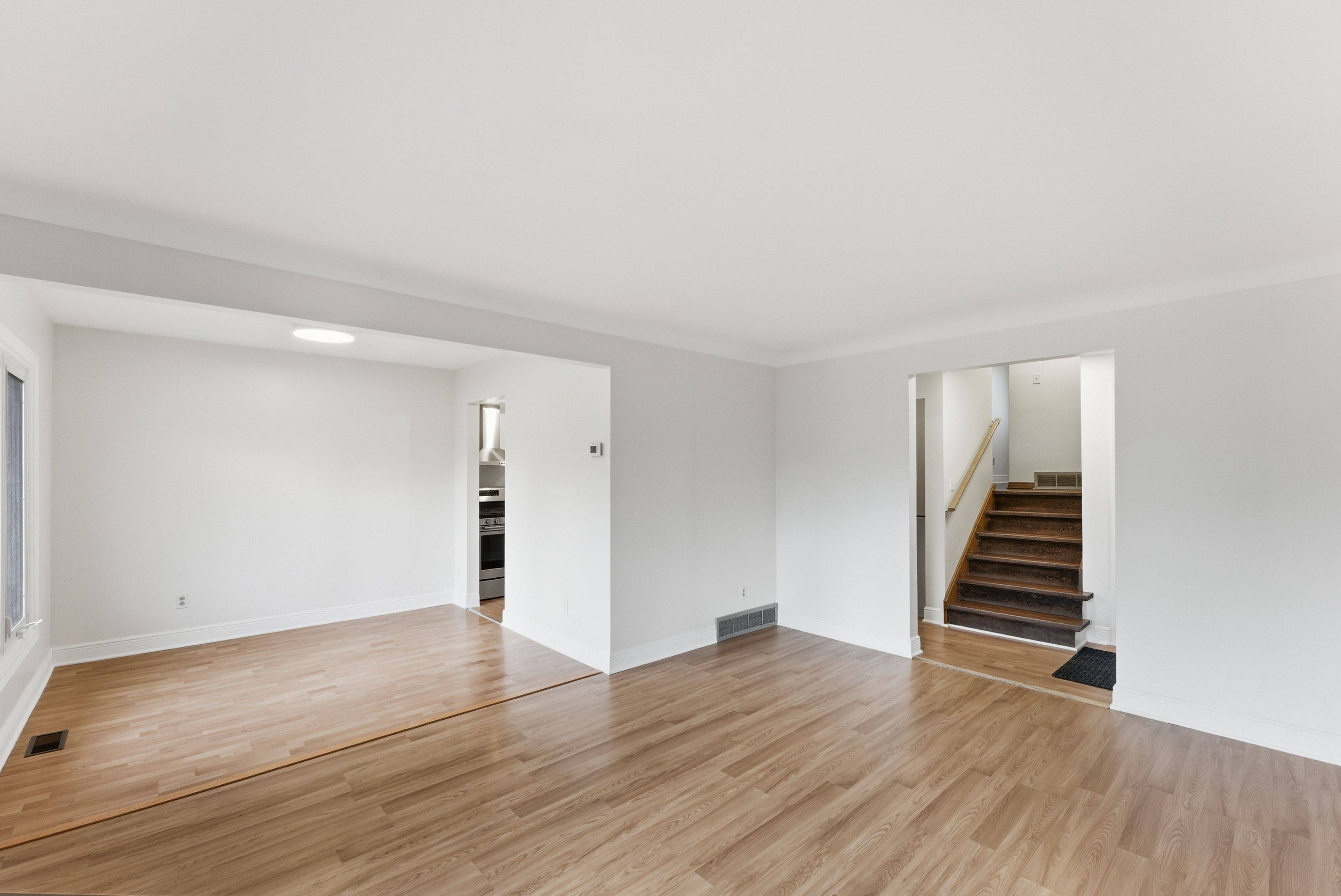 Niagara Falls, ON L2J 3Z9,6049 Tampa CT