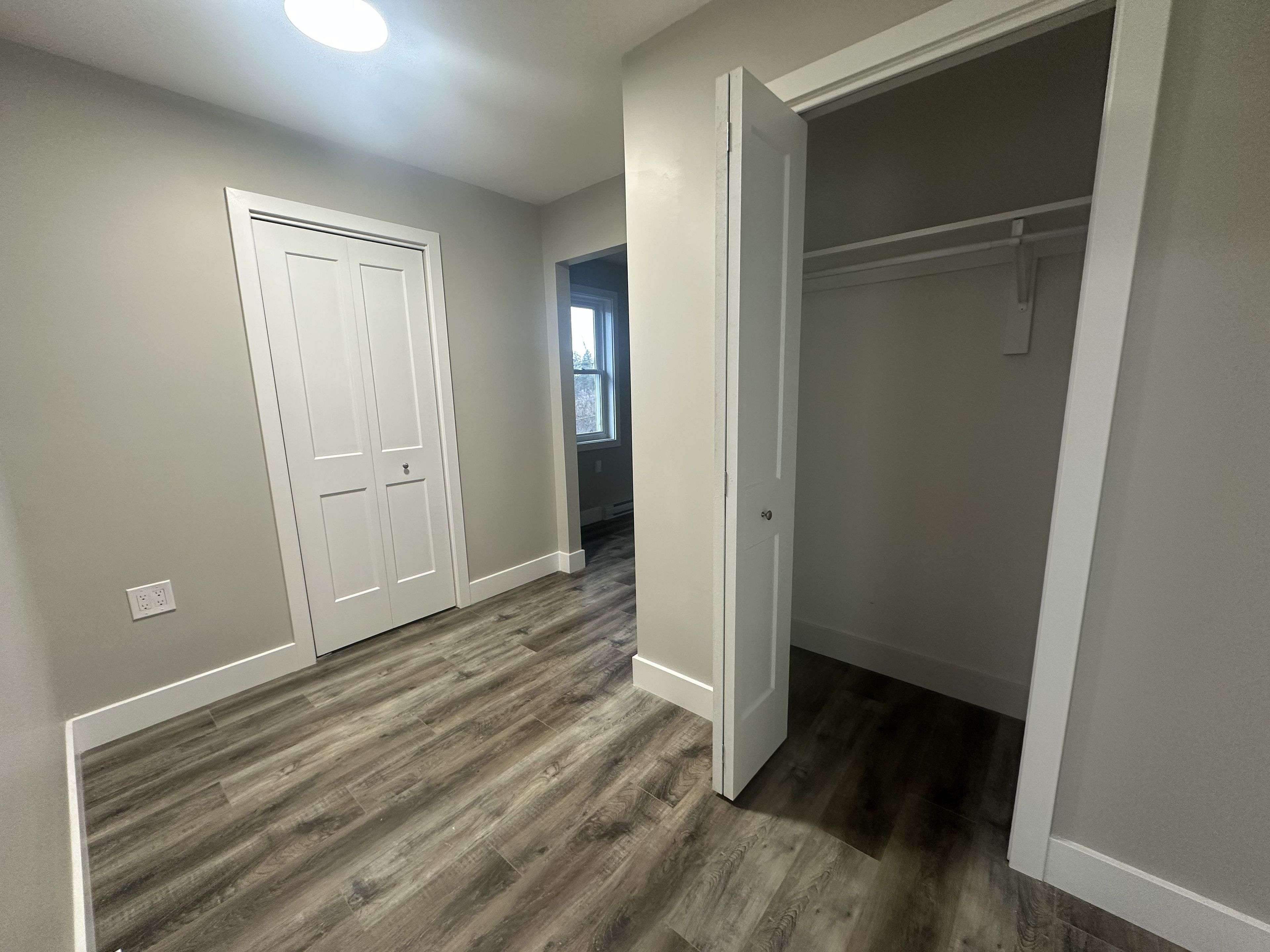 Gananoque, ON K7G 2Y6,565 Emma ST #1