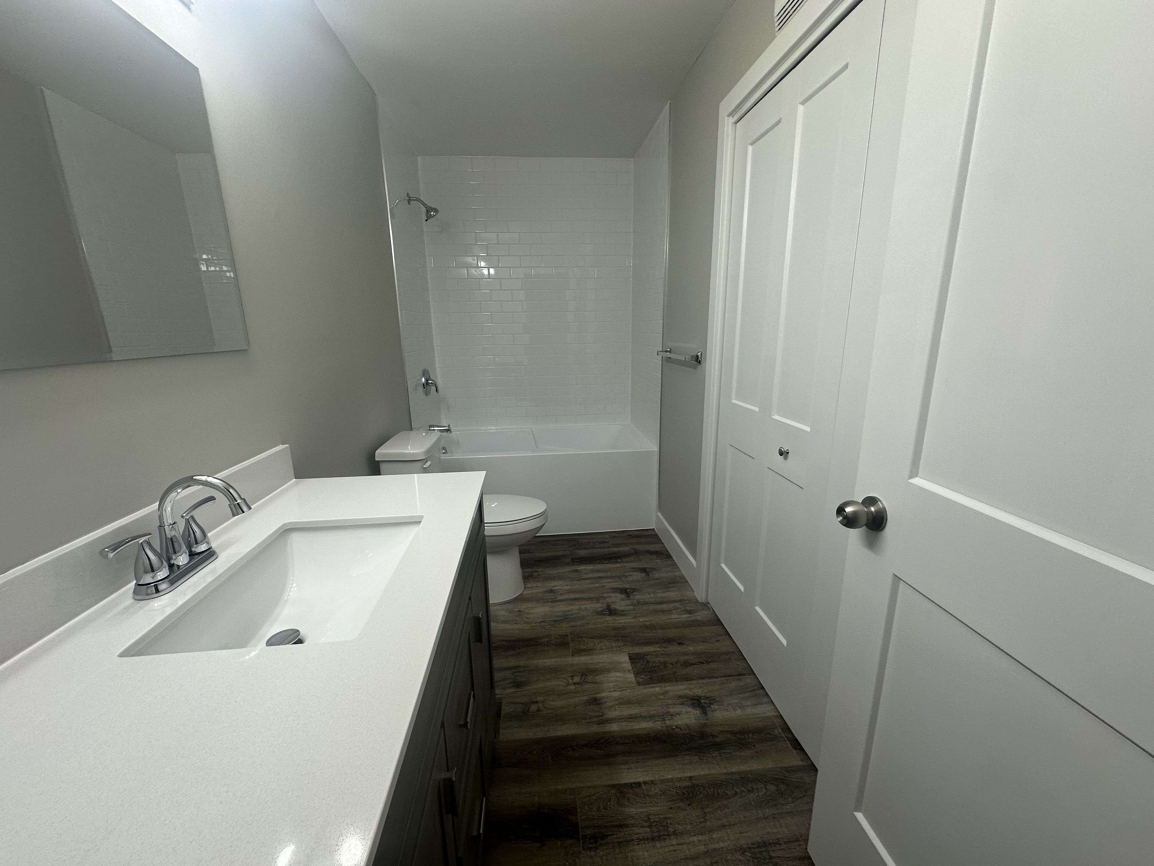 Gananoque, ON K7G 2Y6,565 Emma ST #1