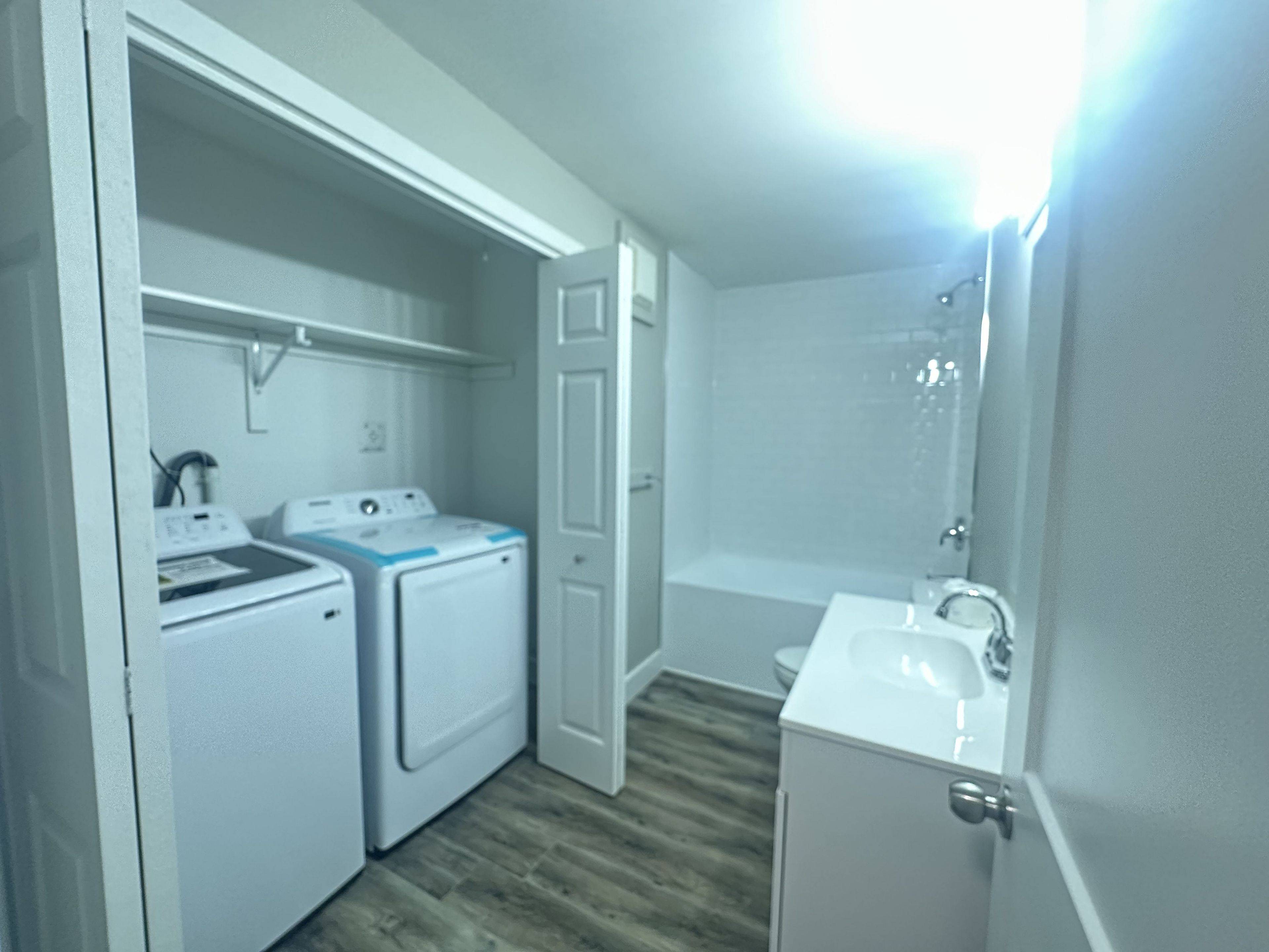 Gananoque, ON K7G 2Y6,565 Emma ST #3