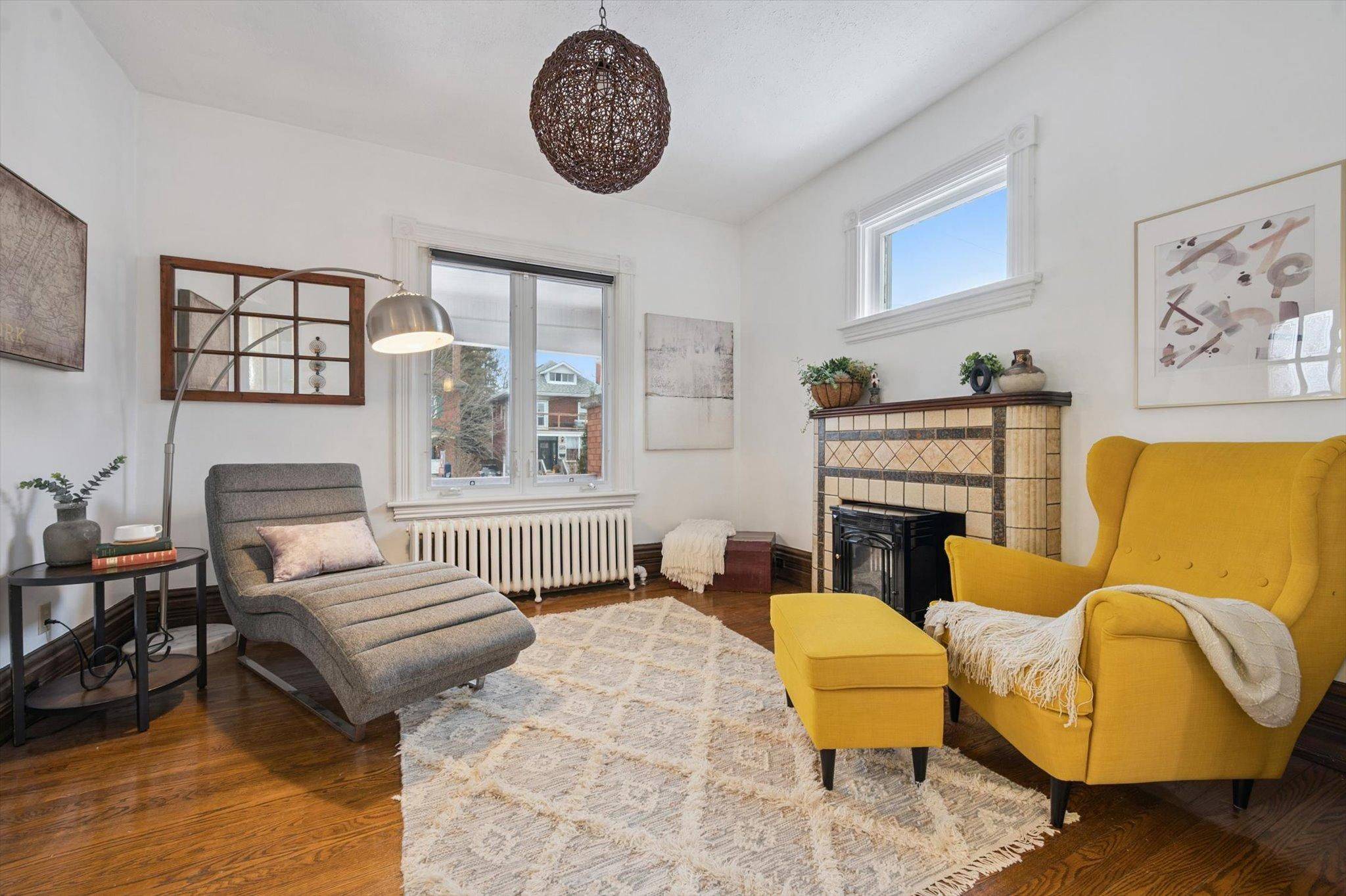 Guelph, ON N1H 3Y2,572 Woolwich ST