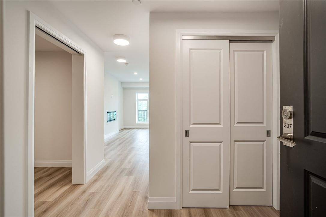 Hamilton, ON L9G 1N4,153 Wilson ST W #307