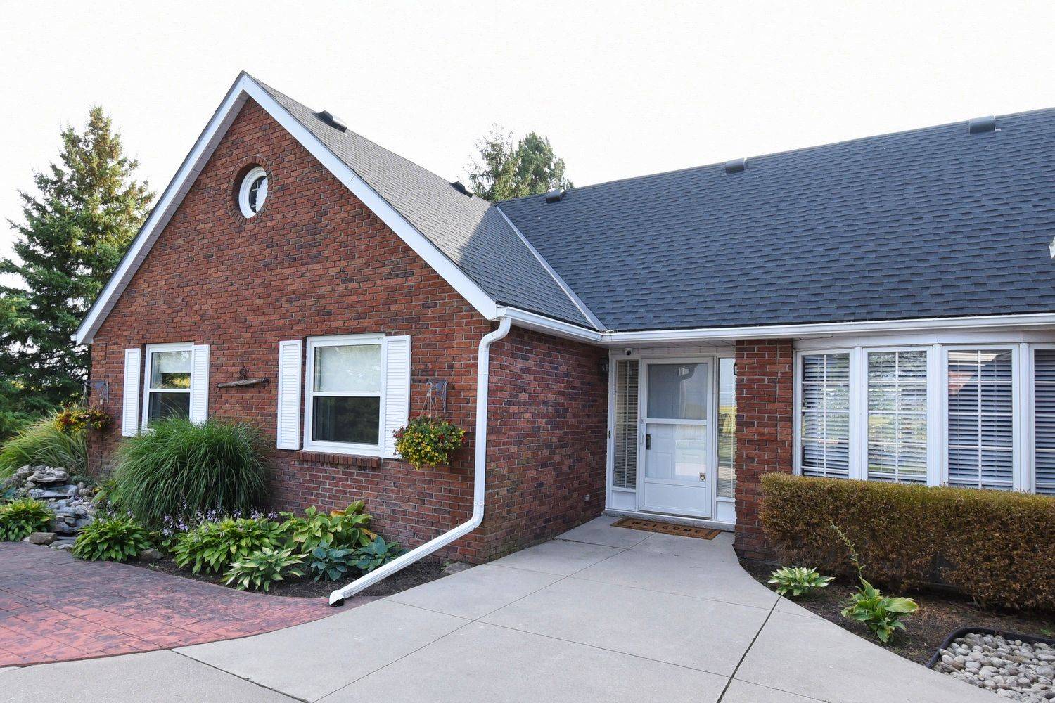 Haldimand, ON N3W 1V9,1284 Highway 54 HWY