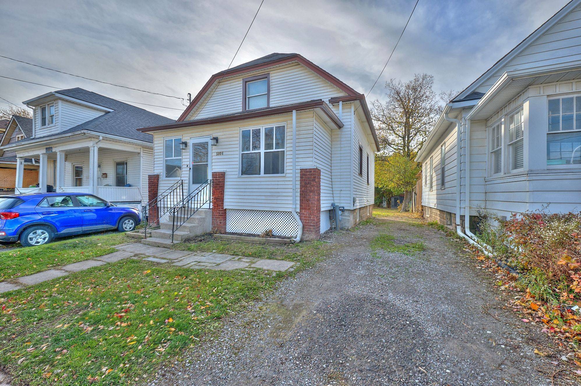Niagara Falls, ON L2E 2C6,5006 Morrison ST