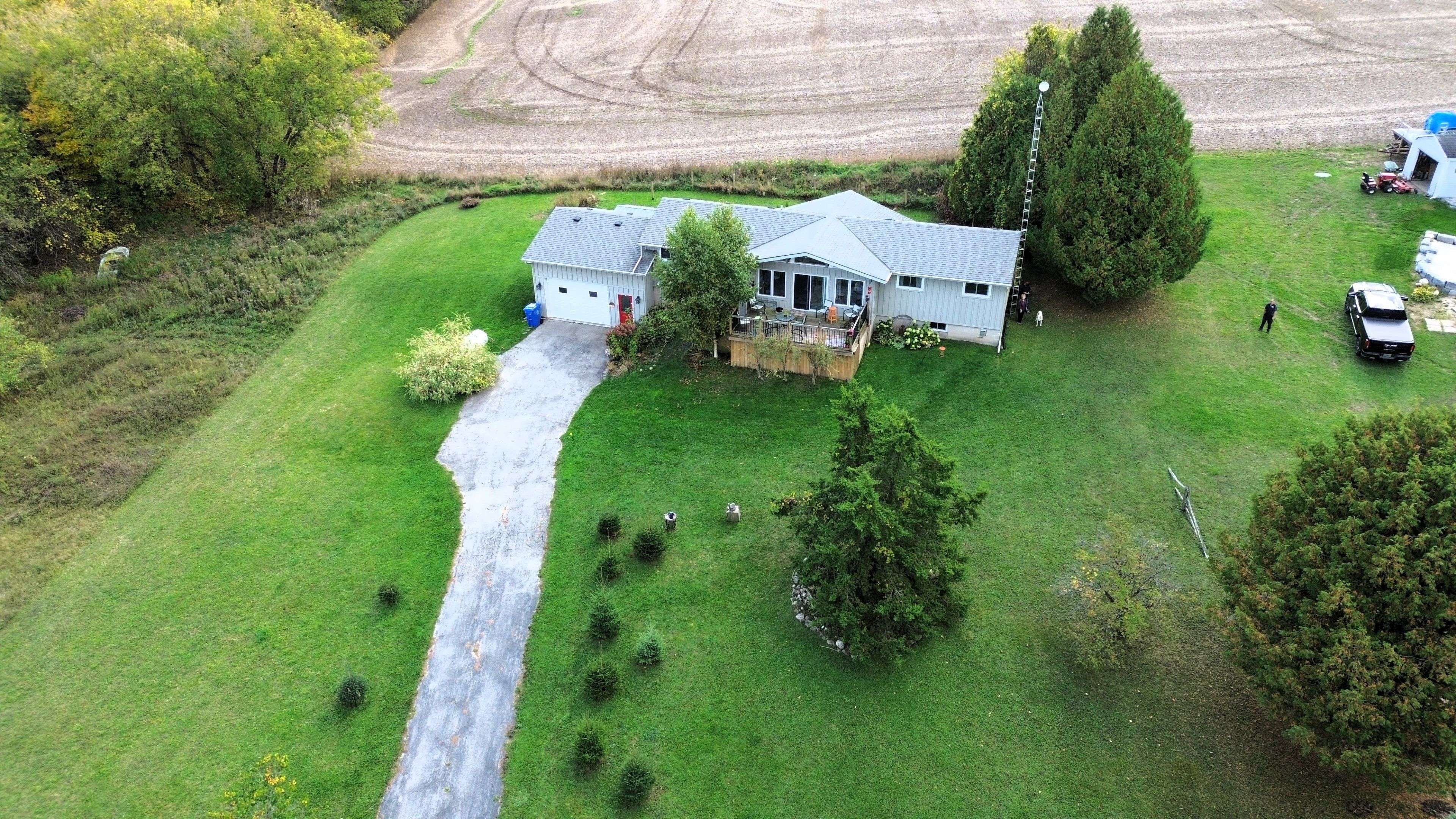 West Grey, ON N0C 1H0,474828 TOWNSEND LAKE RD