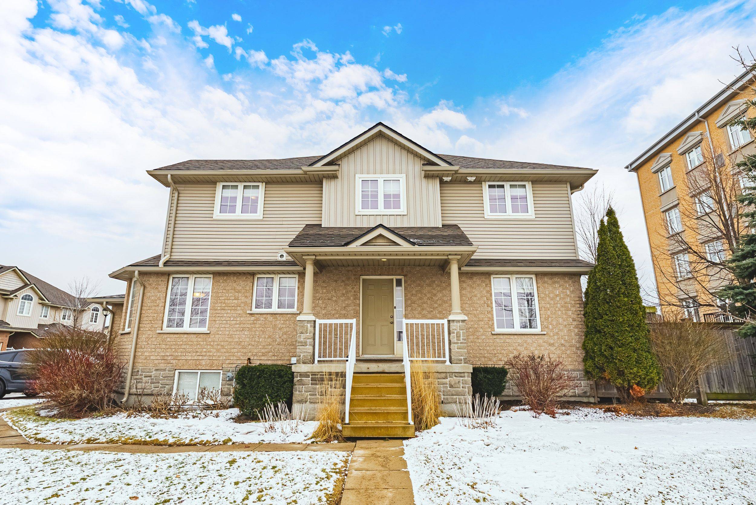 Guelph, ON N1L 1E5,361 Arkell RD #1