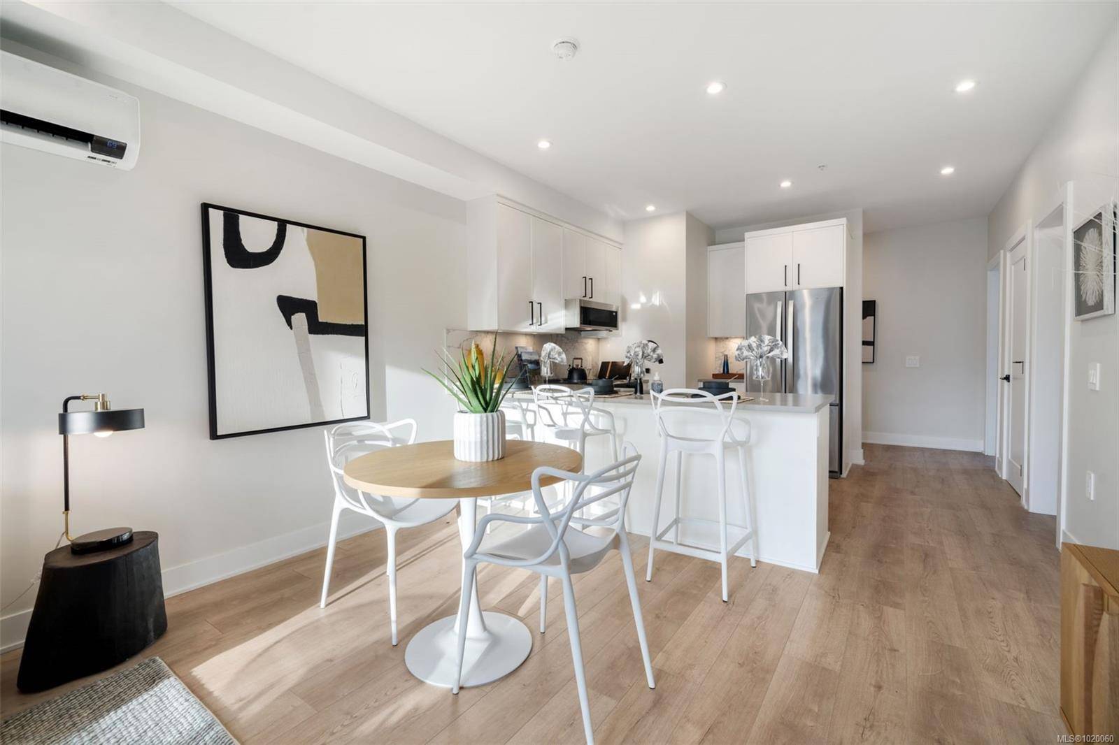 Langford, BC V9B 7B4,1371 Goldstream Ave #118