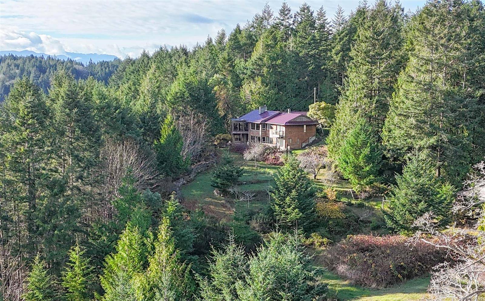 Gabriola Island, BC V0R 1X1,835 Chelwood Rd