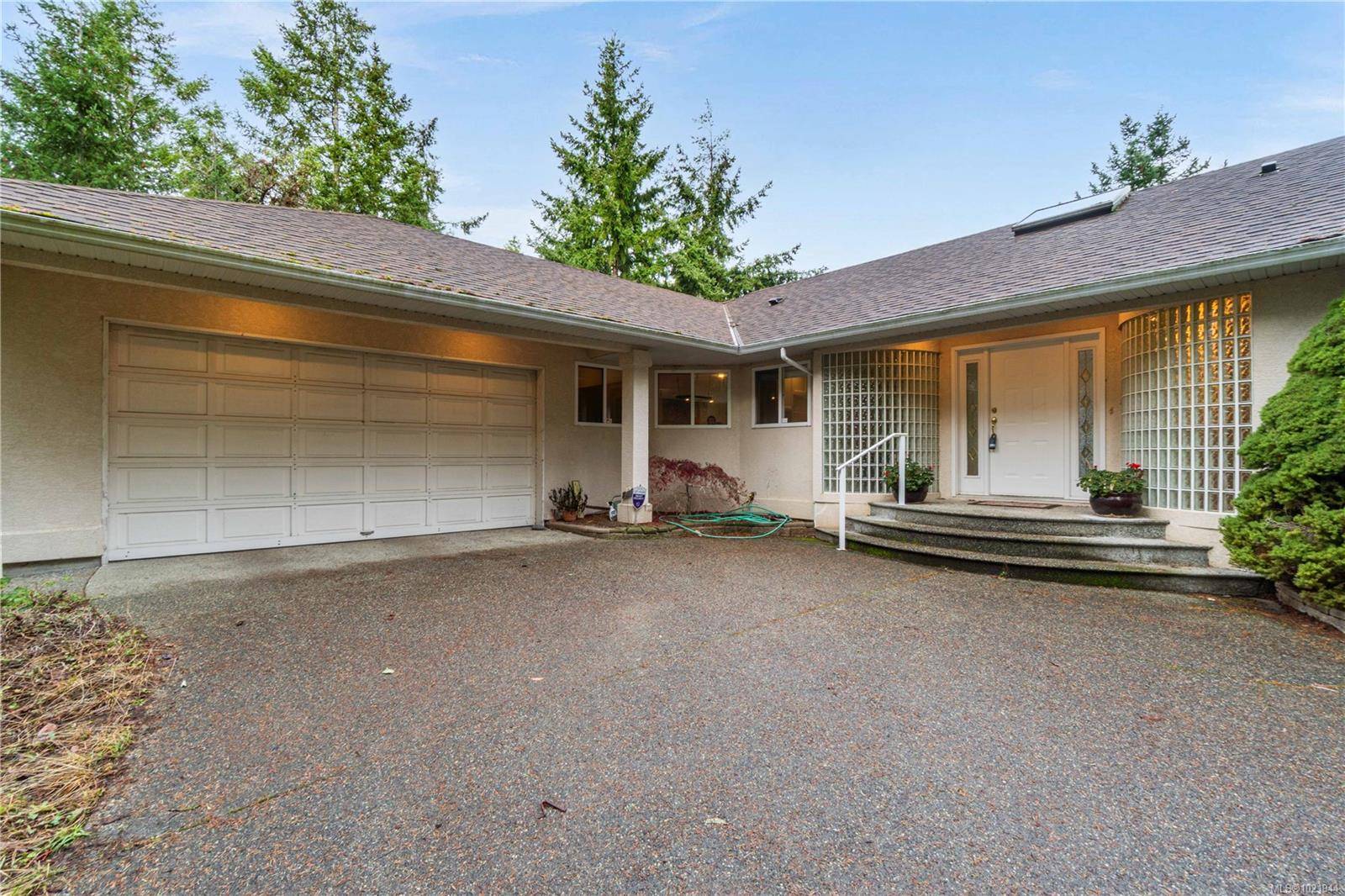 Lantzville, BC V0R 2H0,7297 Aulds Rd