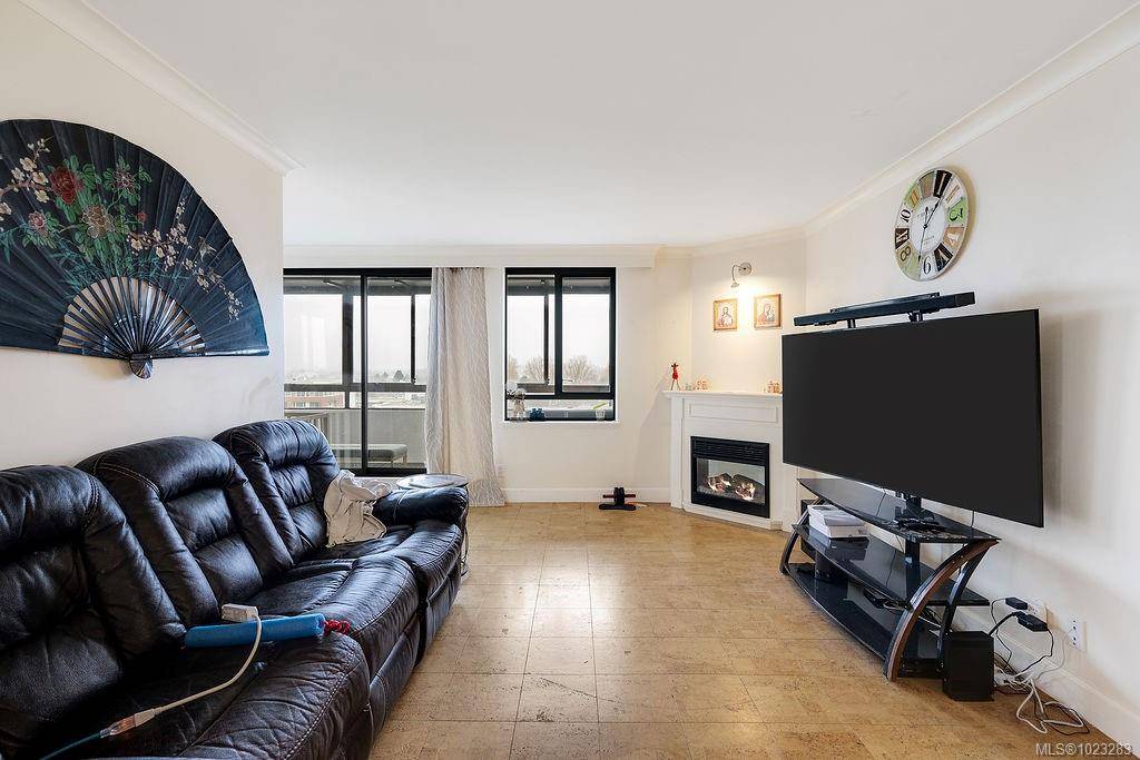 Victoria, BC V8V 3N7,1034 Johnson St #1003