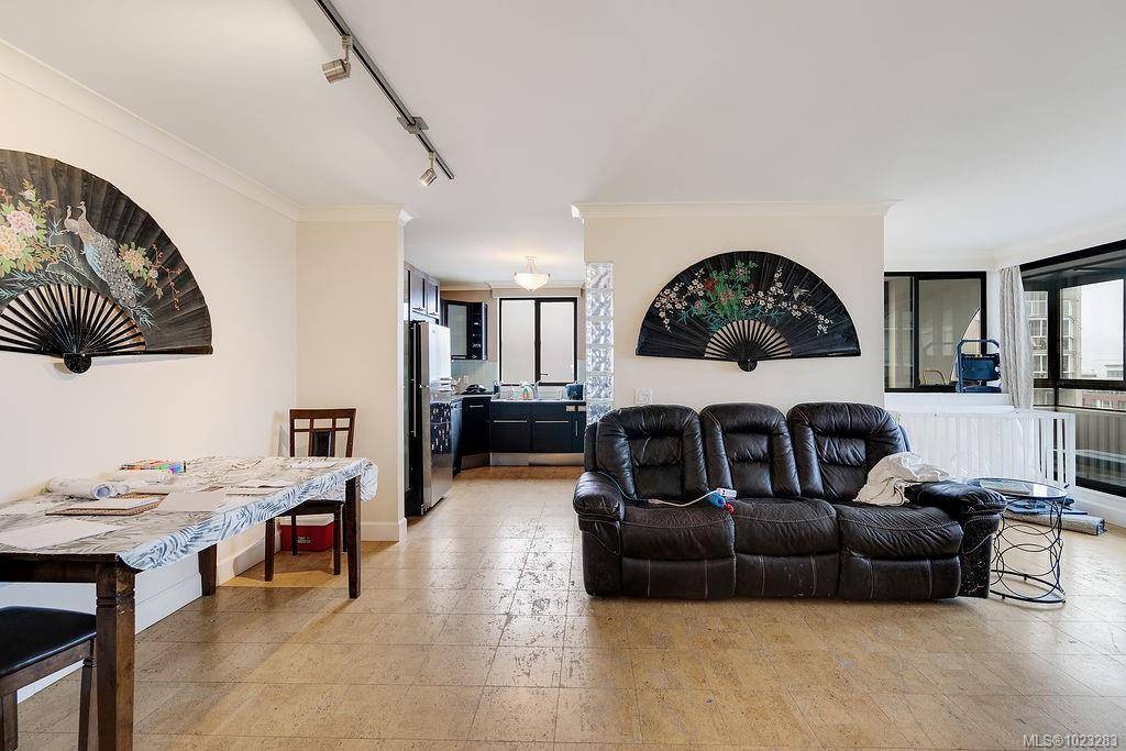 Victoria, BC V8V 3N7,1034 Johnson St #1003