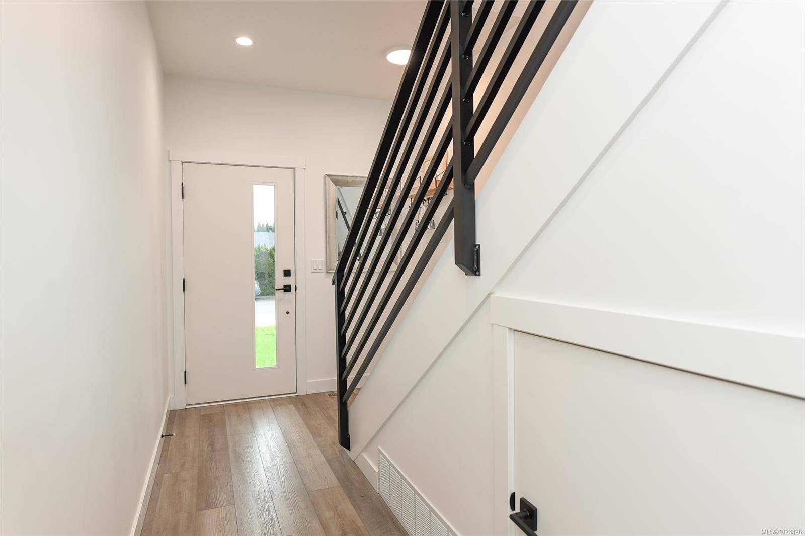 Courtenay, BC V9N 3N6,2155 Cousins Ave #A