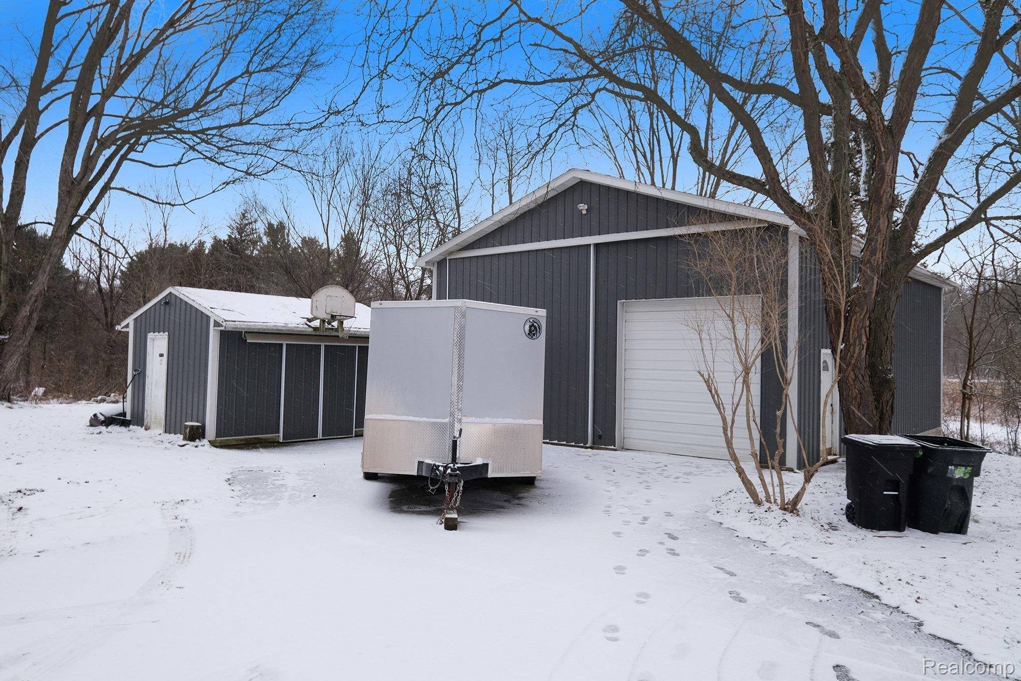 Lapeer, MI 48446,4054 Davison RD