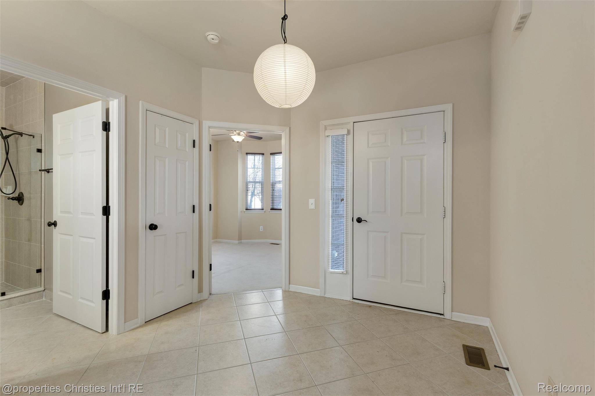 Sterling Heights, MI 48314,44136 Orion DR